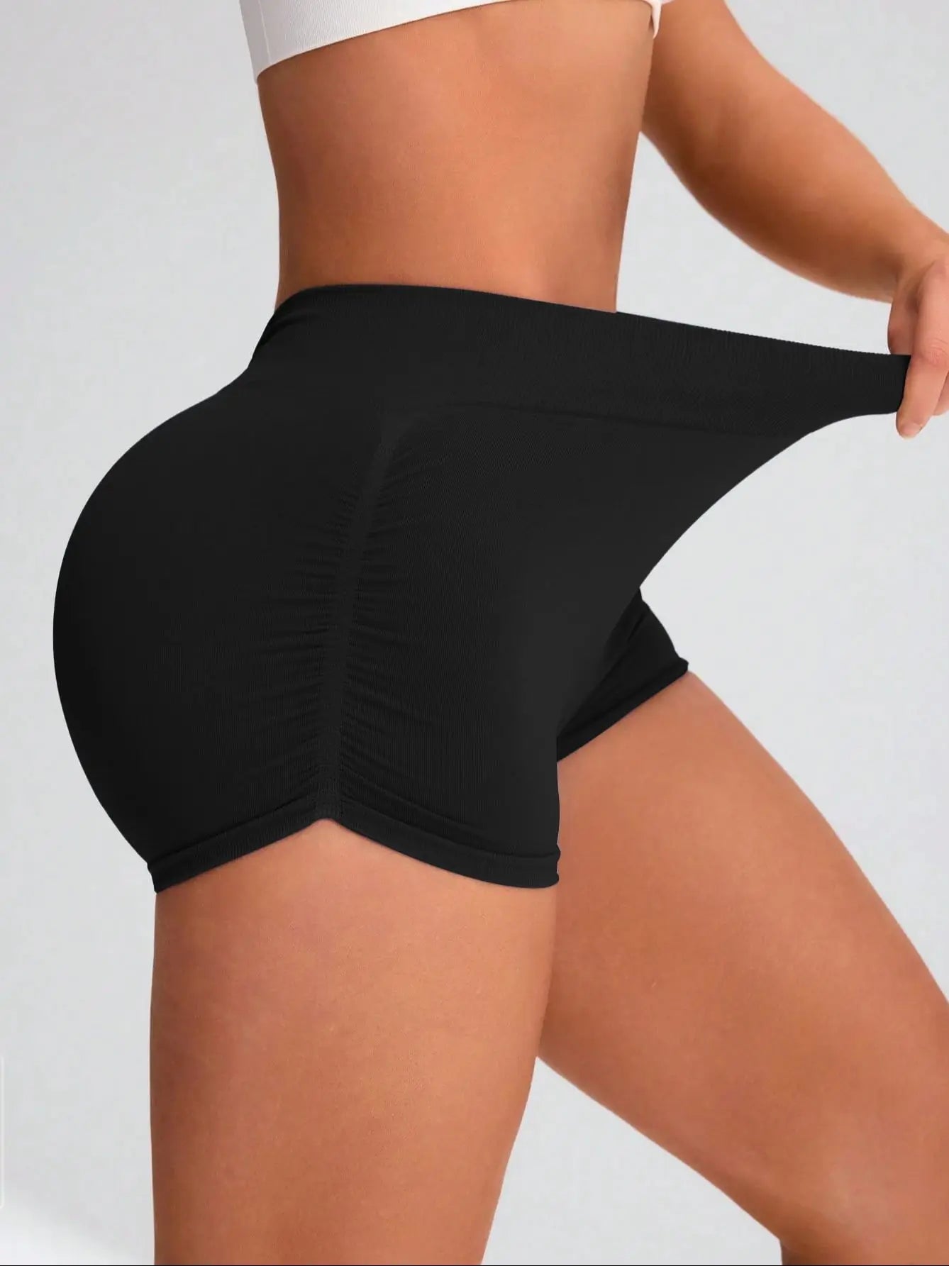 Women Seamless Scrunch Shorts
